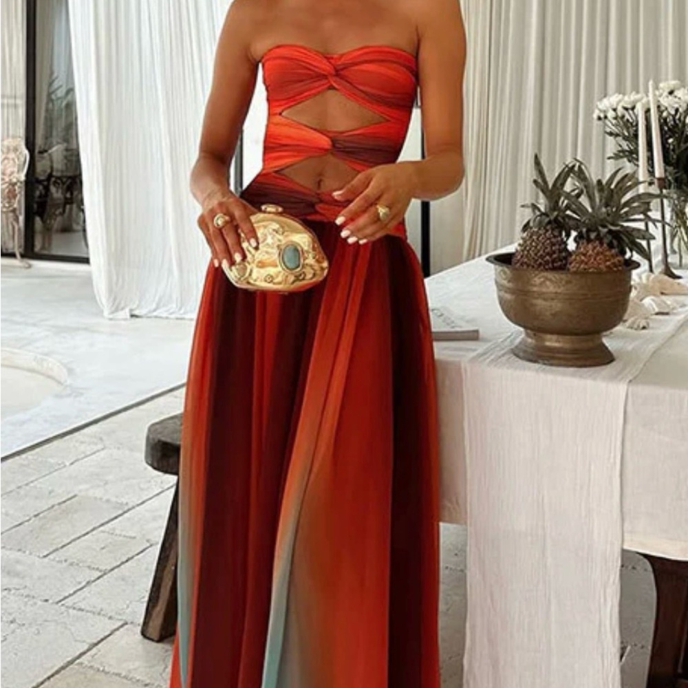 🔥SOLD🔥 Strapless Red and Orange Dress